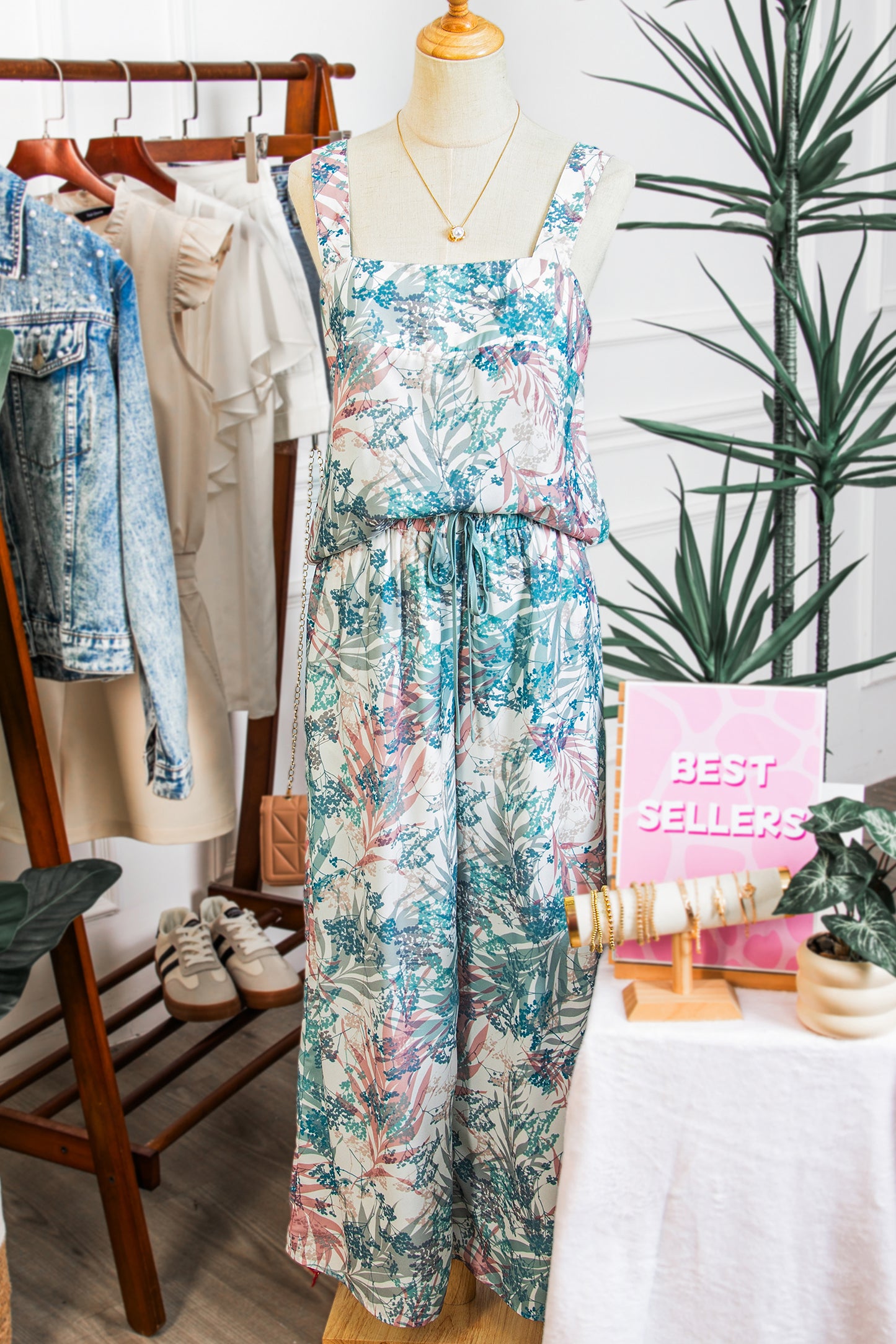 Green Tropical Crop Tank & Wide-Leg Pants Set