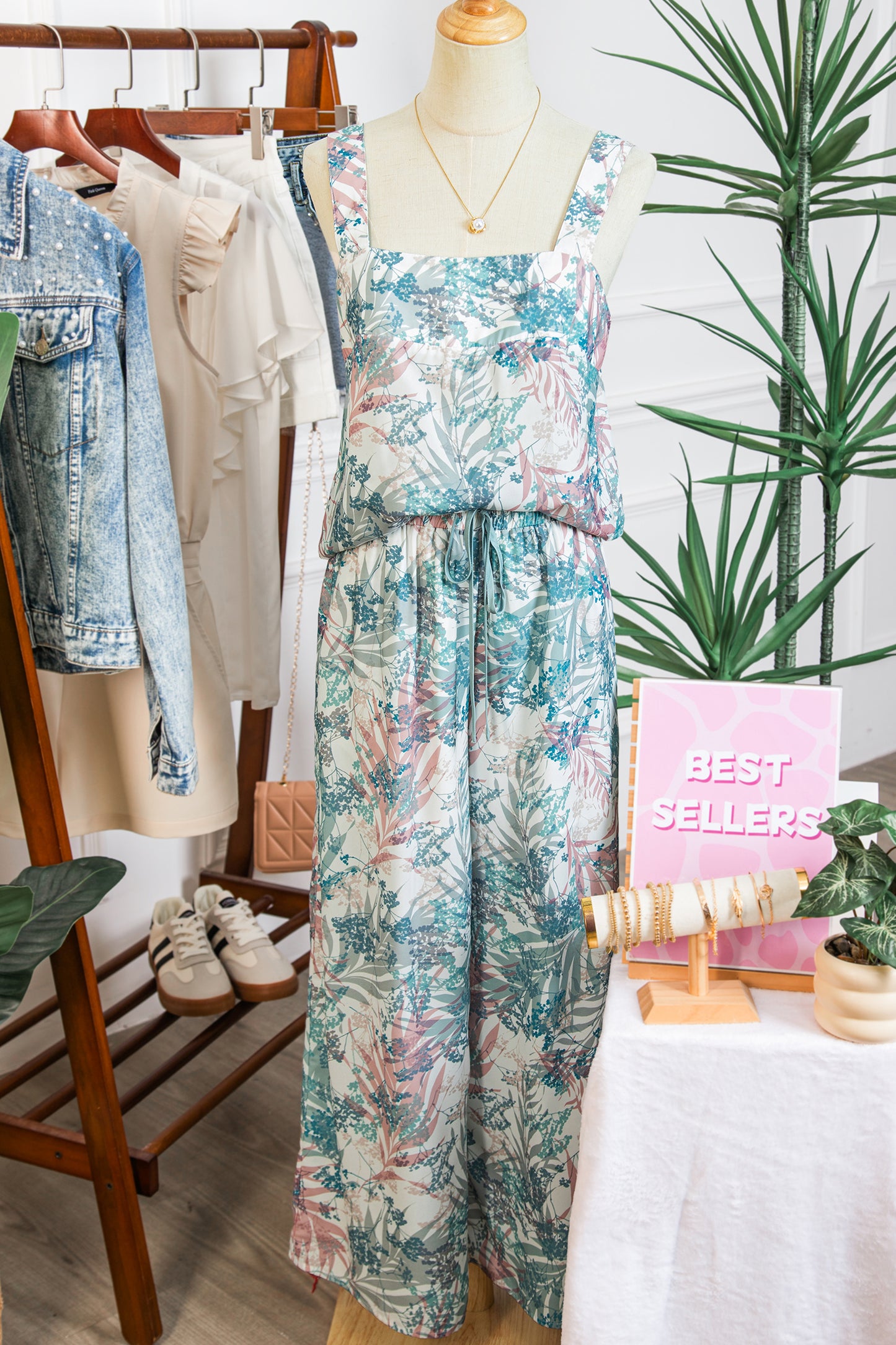 Green Tropical Crop Tank & Wide-Leg Pants Set
