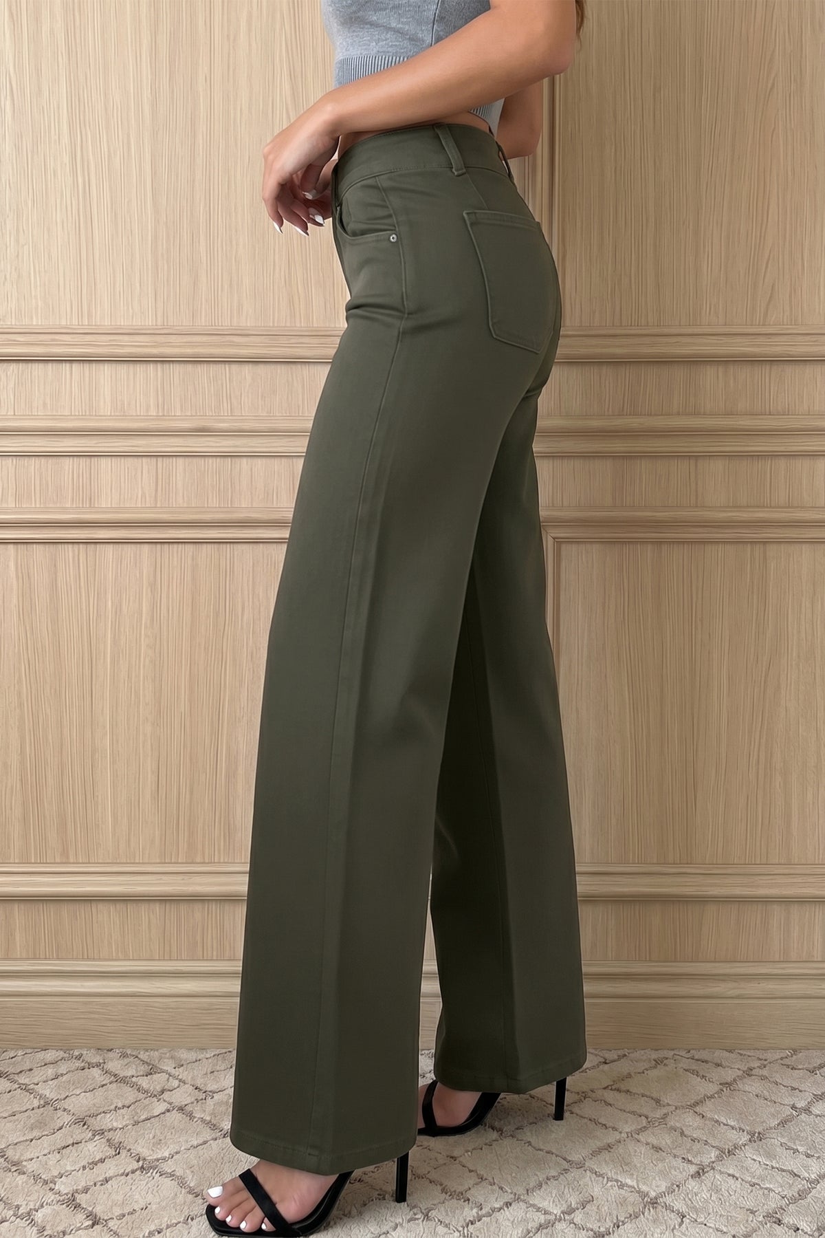 White 2-Button High-Waist Wide-Leg Jeans