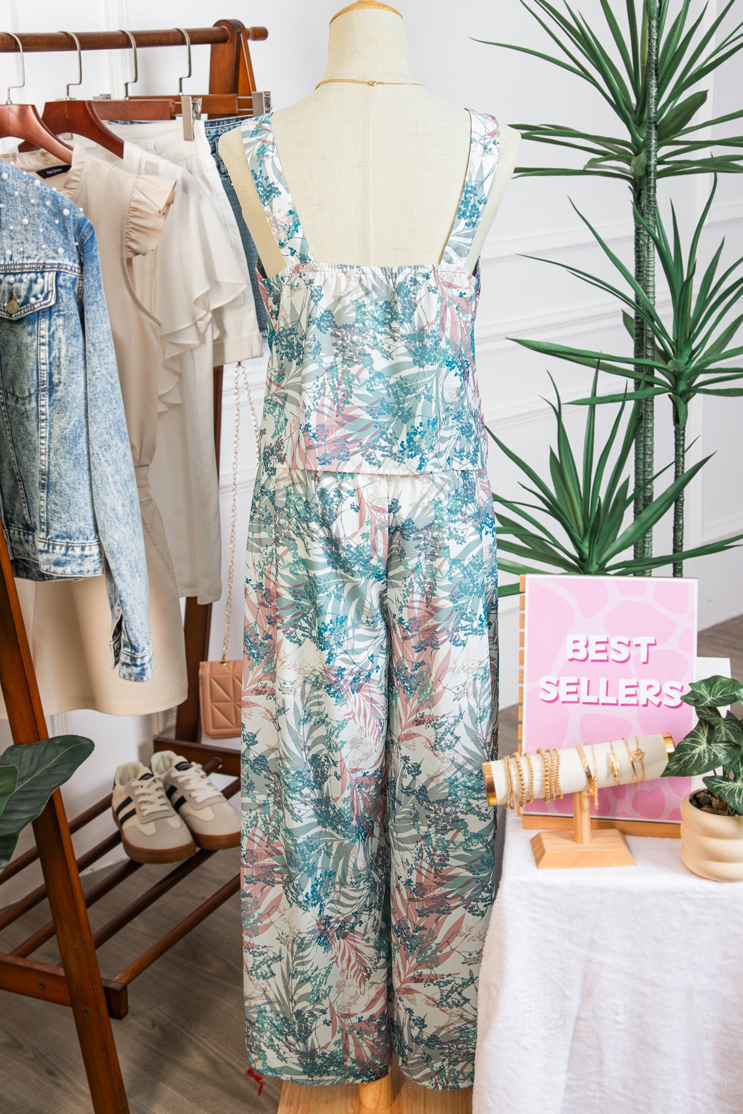 Green Tropical Crop Tank & Wide-Leg Pants Set